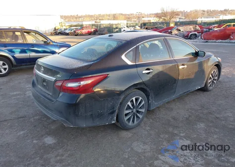 2018 Nissan Altima 2.5 Sv z USA, uszkodzony, nr VIN 1N4AL3AP0JC147059